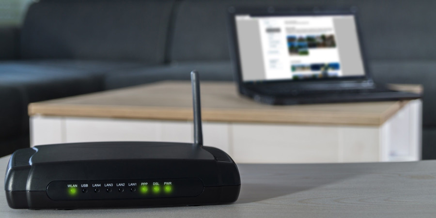 Ordinateur connecté à la connexion Wi-Fi de la box