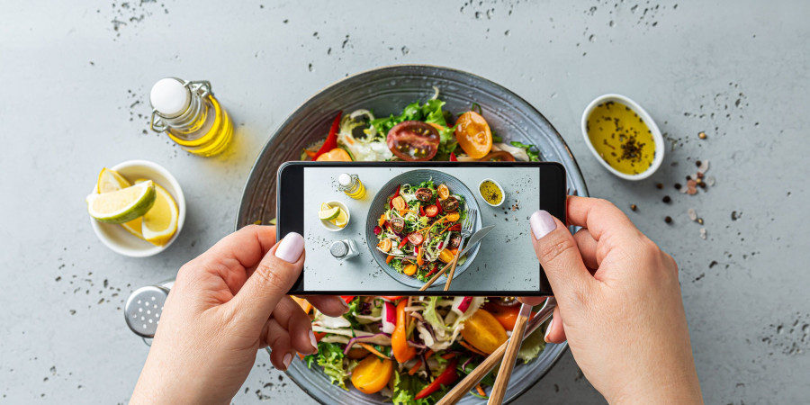 Repas pris en photos par un smartphone